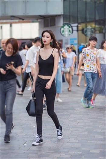 团子系列毛衣少女81p
