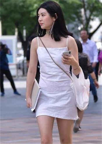 年轻的保姆电影完整版