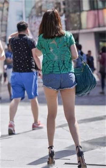 洛君天唐暖央全文