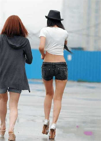 书名叫狂妻来袭九爷早安
