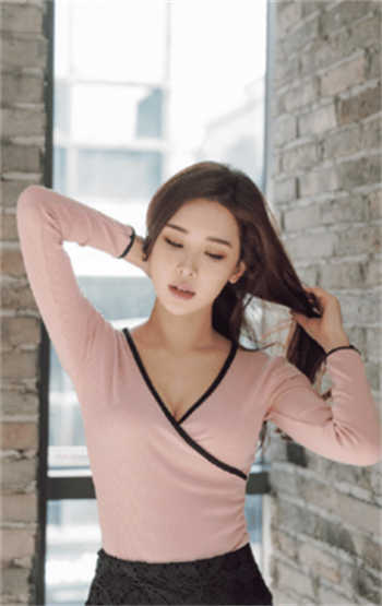 艾秋女刺青师