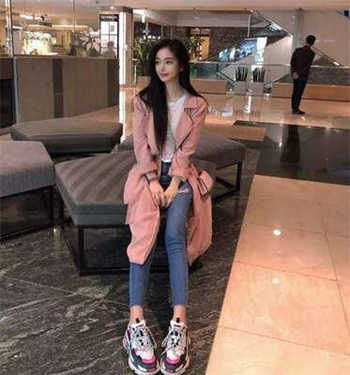 潦草影视免费观看