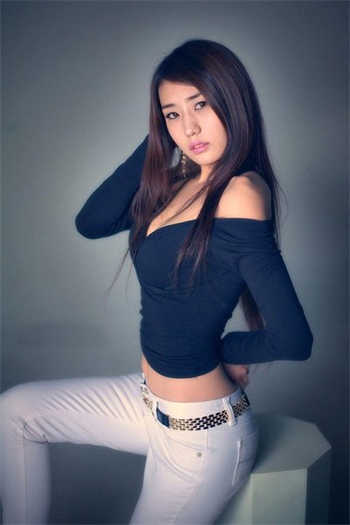 21岁的甜美幼师如如影视