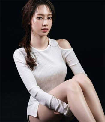 重生之玩遍韩国女明星