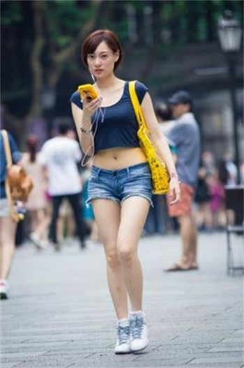 精东影业妻子的瑜伽老师