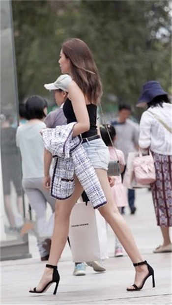 樱花味少女蓝色洛丽塔