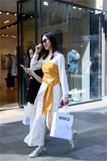 中央五台胸最大的女主持