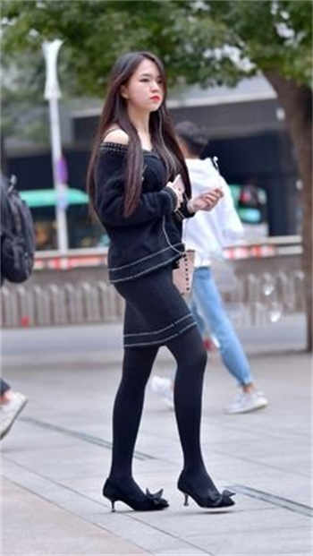 抱抱猫儿吧洛丽汇